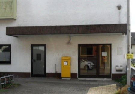 Letzte Plankstädter Postdienststelle im Süba-Gebäude Ecke Schubert-Straße / Brühler Weg von 1977 - 2000 Letzte Plankstädter Postdienststelle im Süba-Gebäude Ecke Schubert-Straße / Brühler Weg von 1977 - 2000